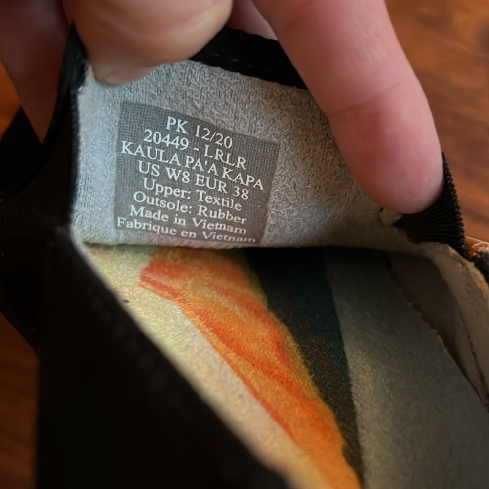 OluKai Linen Shoes - Picture 4 of 4